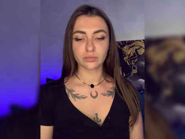 WILDGIRL webcam