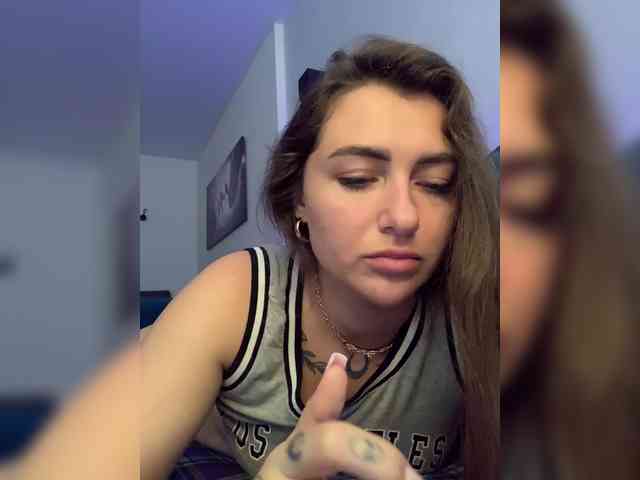 WILDGIRL webcam