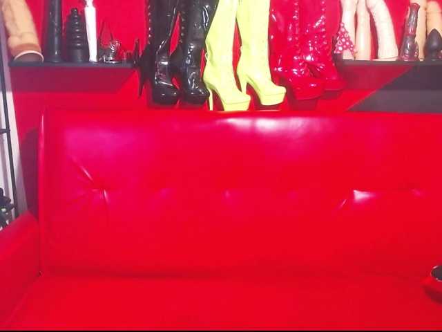 StellaGun13's BongaCams show and profile