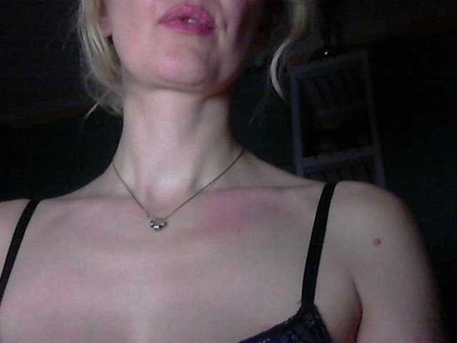 INXS-INXS's BongaCams show and profile