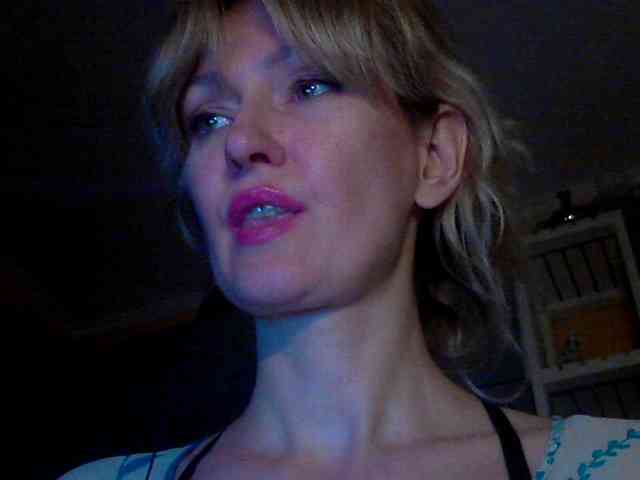 RedEmemdems webcam