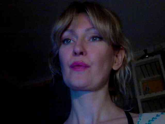 RedEmemdems webcam