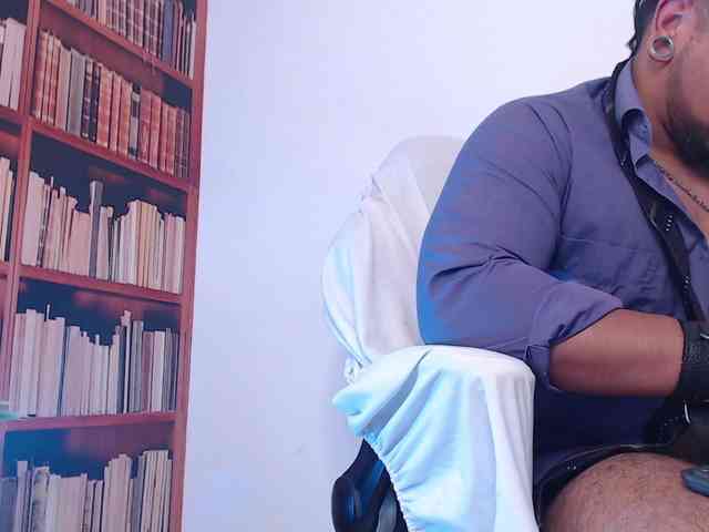 BrianMalonee Live Webcam on BongaCams