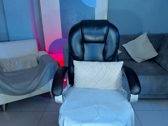 AlessaRomero's BongaCams show and profile