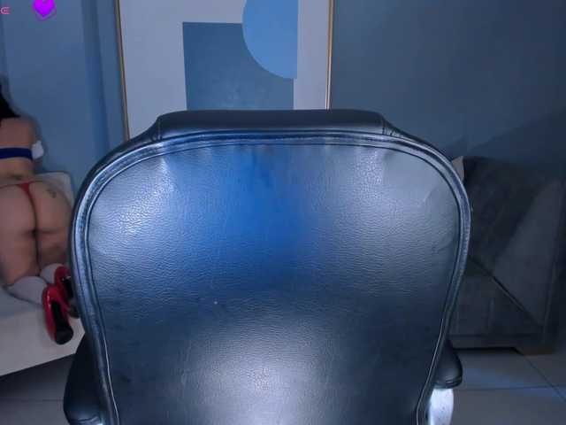 AlessaRomero's BongaCams show and profile