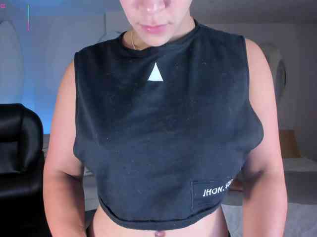AlessaRomero webcam