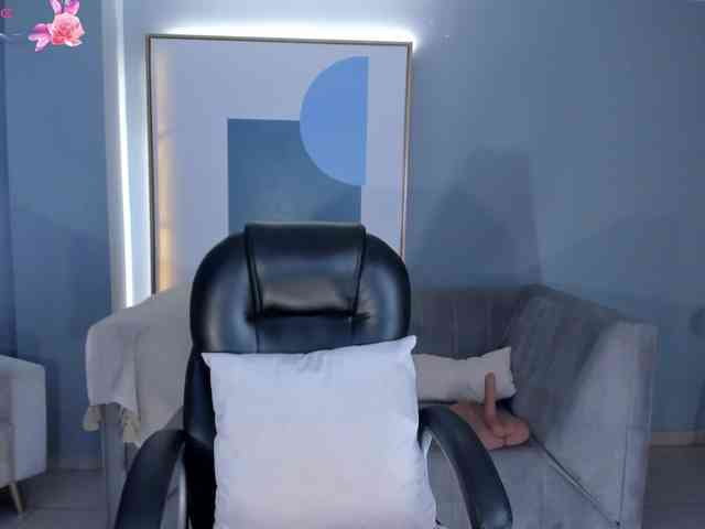 AlessaRomero webcam