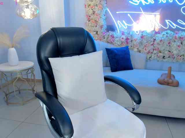 AlessaRomero webcam