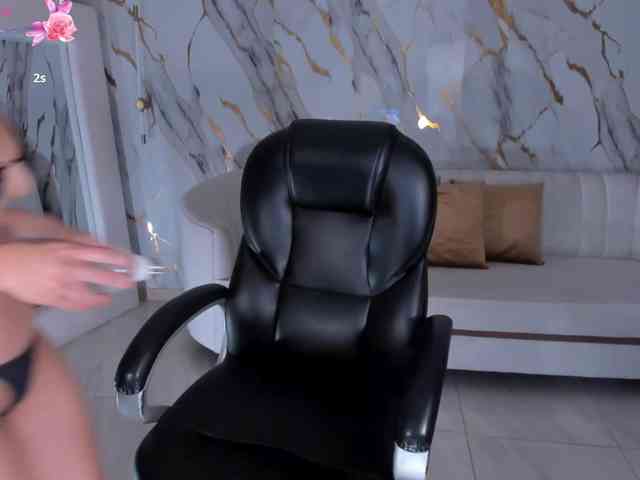 AlessaRomero webcam