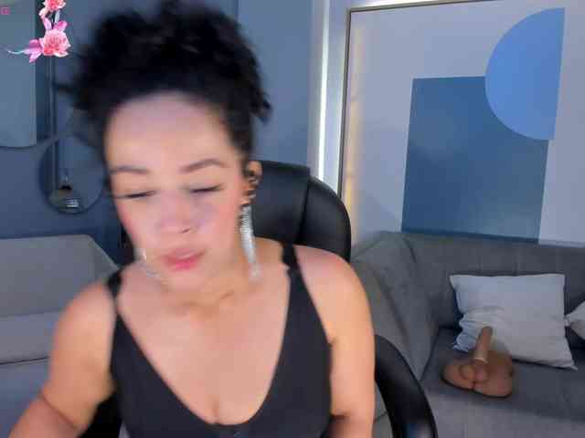 AlessaRomero webcam