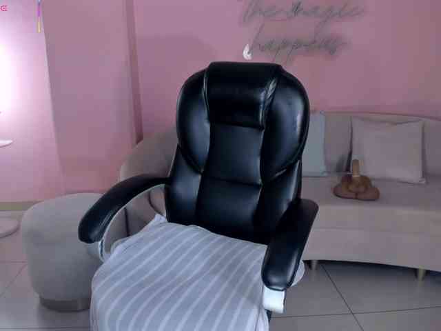 AlessaRomero webcam