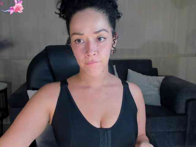 AlessaRomero webcam