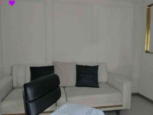 AlessaRomero AlessaRomero