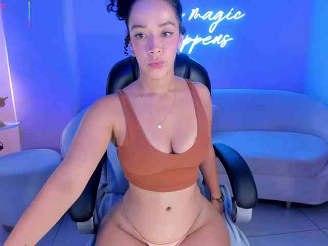 AlessaRomero webcam