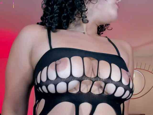AlessaRomero webcam