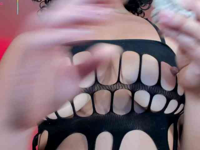 AlessaRomero webcam