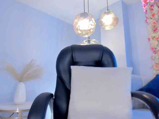AlessaRomero webcam