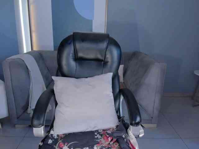 AlessaRomero webcam