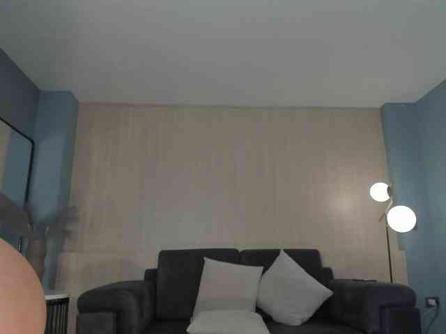AlessaRomero webcam
