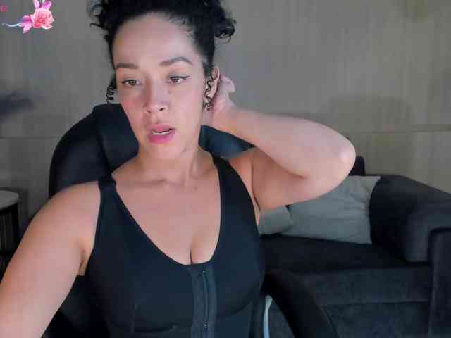AlessaRomero webcam