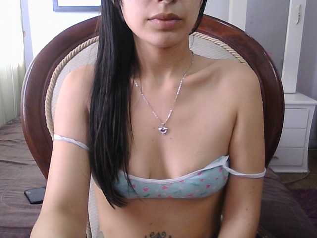 TaylorMegan live cam profile