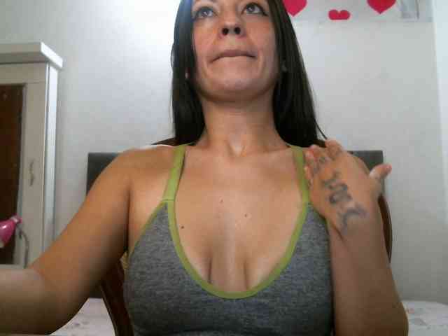 TaylorMegan webcam