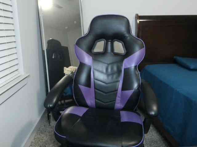 KrystalMilani webcam