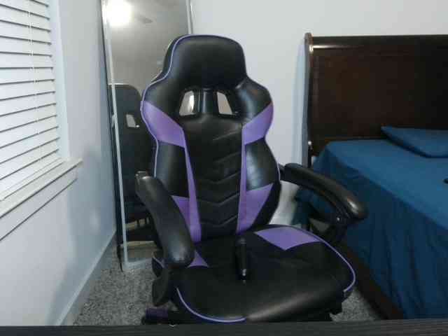 KrystalMilani webcam