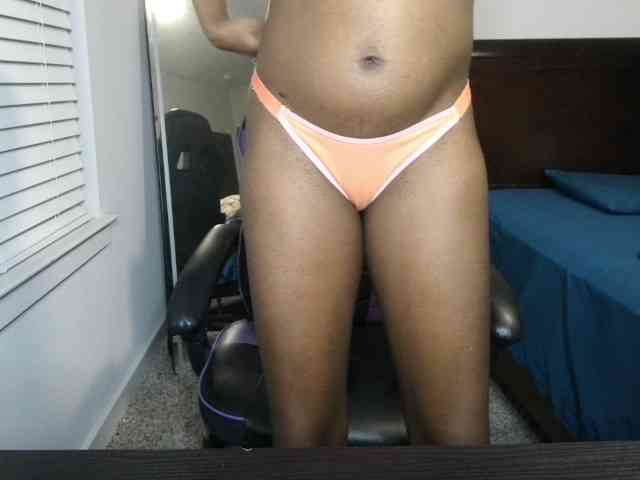 KrystalMilani webcam