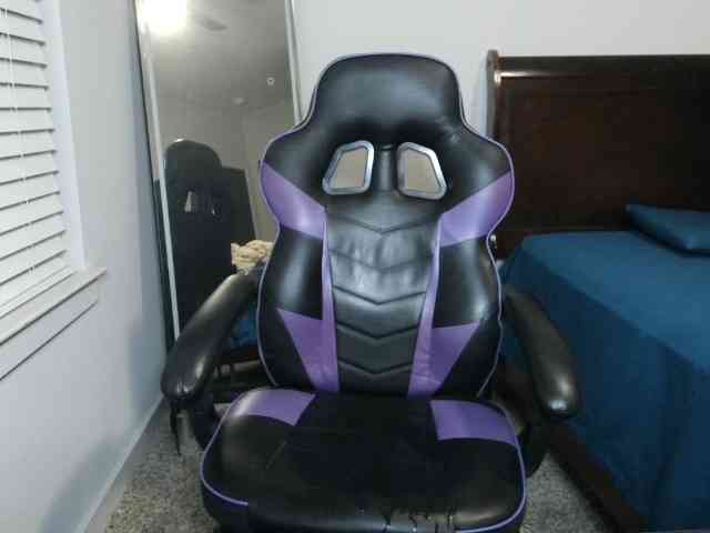 KrystalMilani webcam