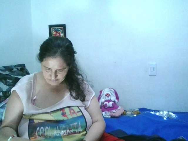 Ximenajimenez's BongaCams show and profile