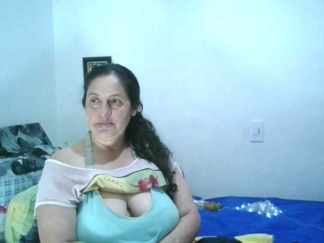 Ximenajimenez's BongaCams show and profile