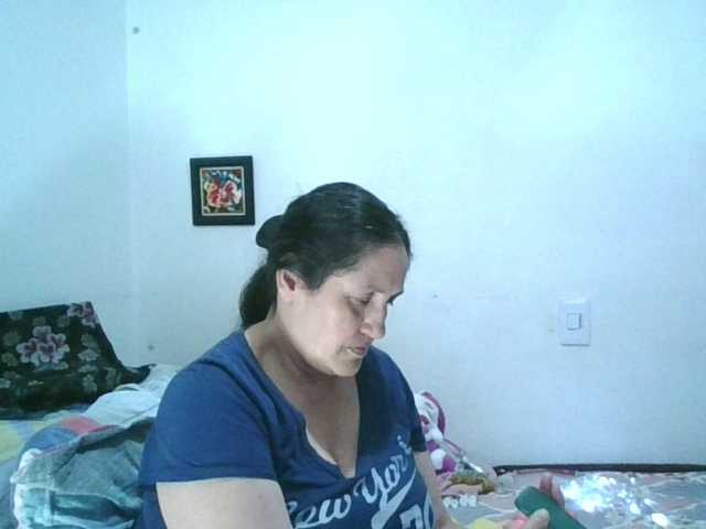 Ximenajimenez's BongaCams show and profile