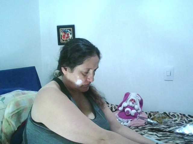 Ximenajimenez's BongaCams show and profile