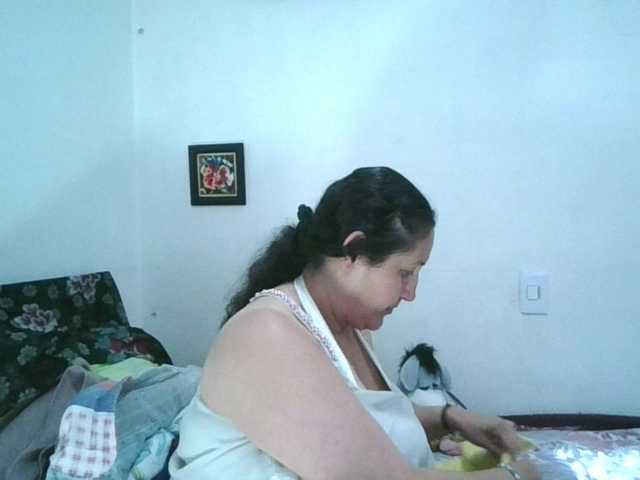 Ximenajimenez's BongaCams show and profile