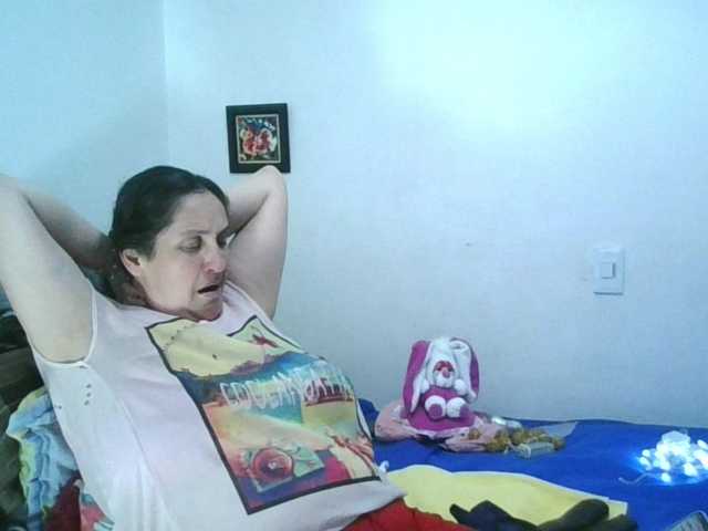 Ximenajimenez's BongaCams show and profile