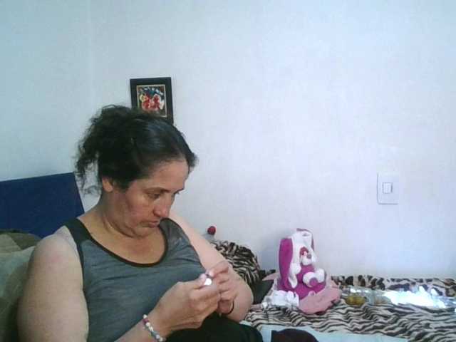 Ximenajimenez's BongaCams show and profile