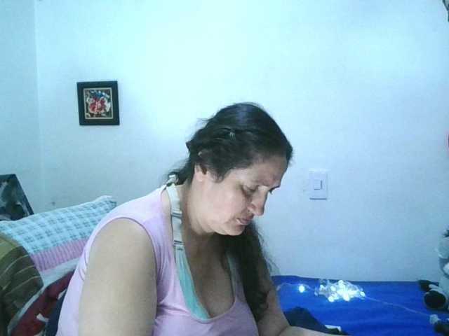 Ximenajimenez's BongaCams show and profile