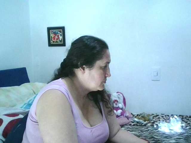 Ximenajimenez's BongaCams show and profile