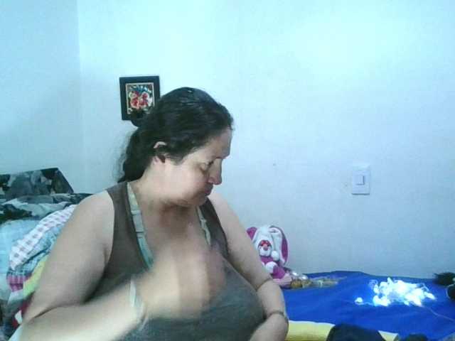 Ximenajimenez's BongaCams show and profile