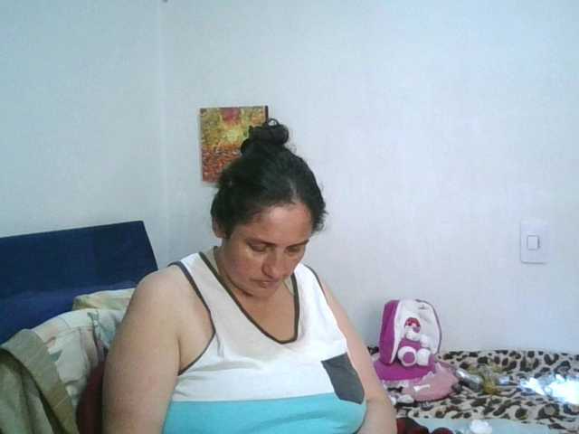 Ximenajimenez's BongaCams show and profile