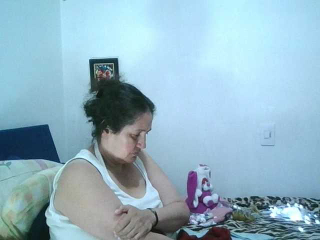 Ximenajimenez's BongaCams show and profile