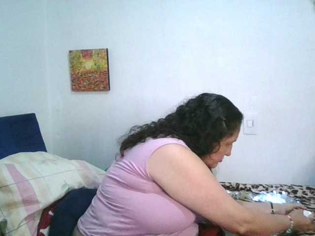 Ximenajimenez's BongaCams show and profile