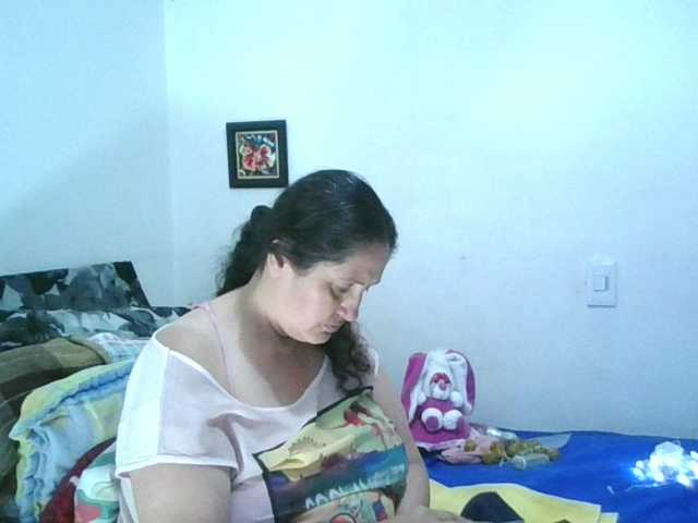 Ximenajimenez's BongaCams show and profile