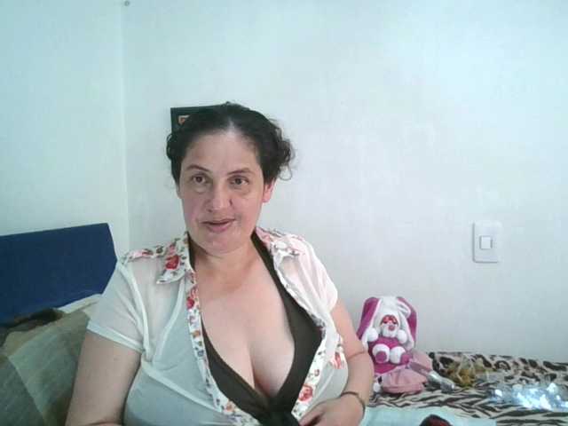 Ximenajimenez's BongaCams show and profile