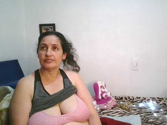 Ximenajimenez's BongaCams show and profile