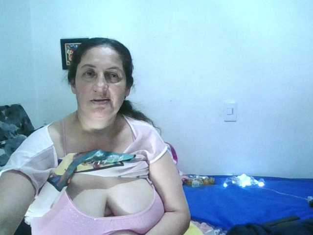 Ximenajimenez's BongaCams show and profile