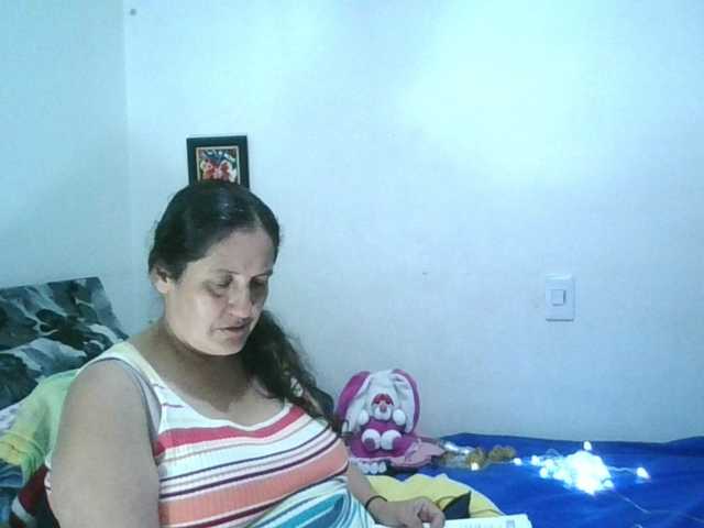 Ximenajimenez's BongaCams show and profile