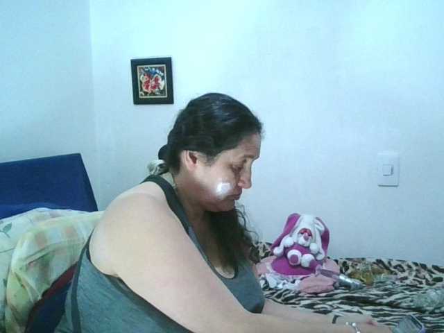 Ximenajimenez's BongaCams show and profile