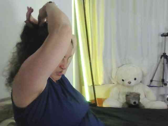 Ximenajimenez Live Webcam on BongaCams